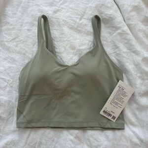 Lululemon ‘Align’ tank